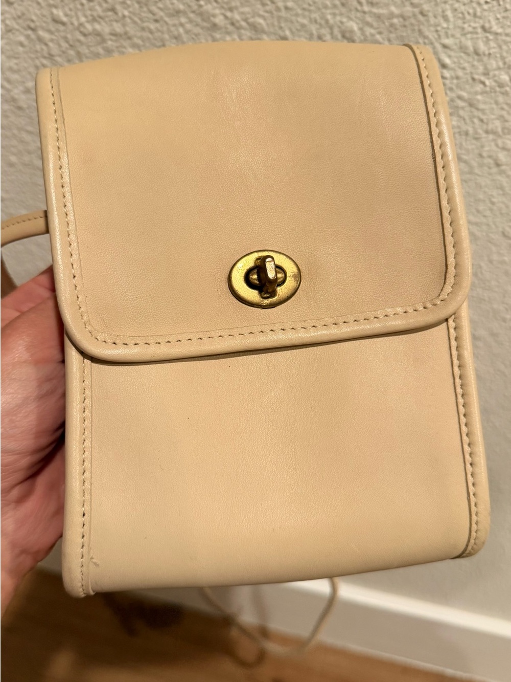 Vintage Coach Scooter Crossbody Bag Cream - Picture 1 of 12